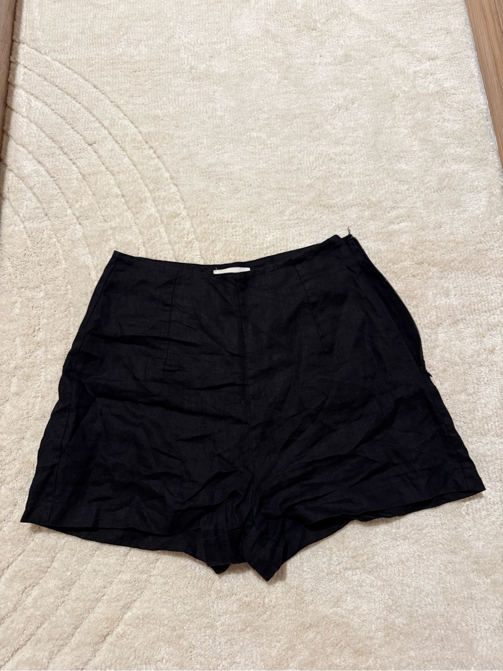 DISSH linen shorts